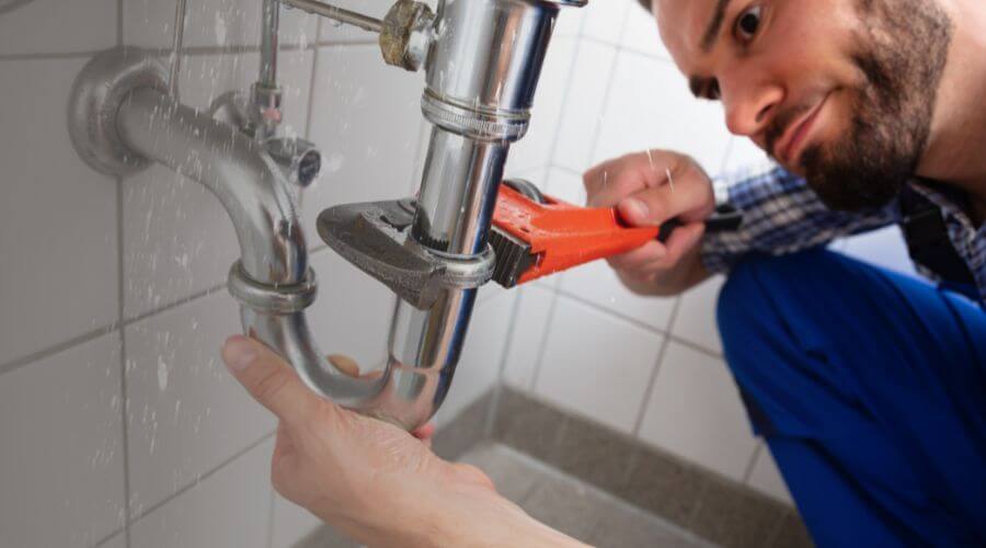 Expert burst pipe repair services in La Place, LA